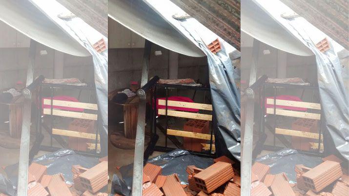 Por el temporal se derrumbó una casa