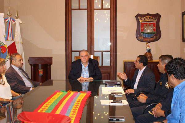 Picada- Vamos a actuar con todas las fuerzas de la ley