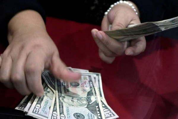 El doacutelar tuvo una importante baja- cerroacute a  1581 al puacuteblico  en el uacuteltimo diacutea de operaciones