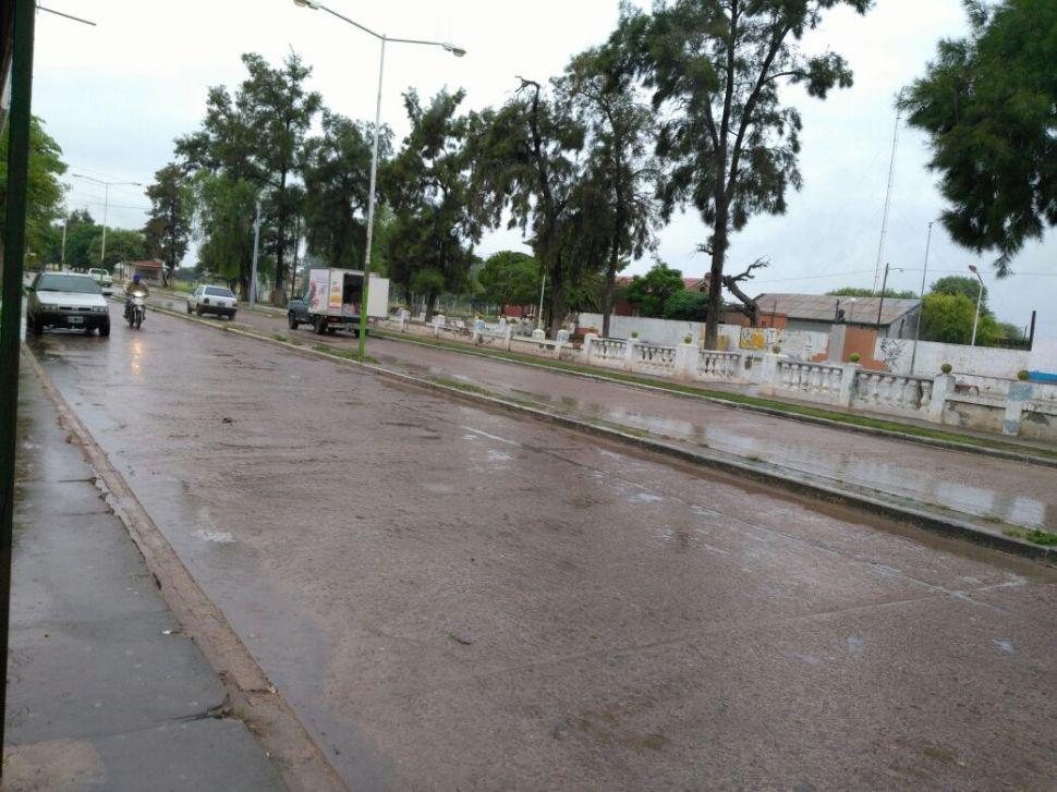 Mantildeana de llovizna en Colonia Dora