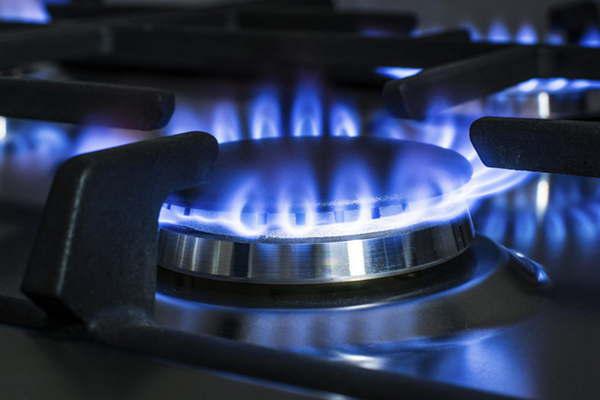 Servicios- las tarifas del gas  por red aumentariacutean un  50-en-porciento- a partir del mes de abril 
