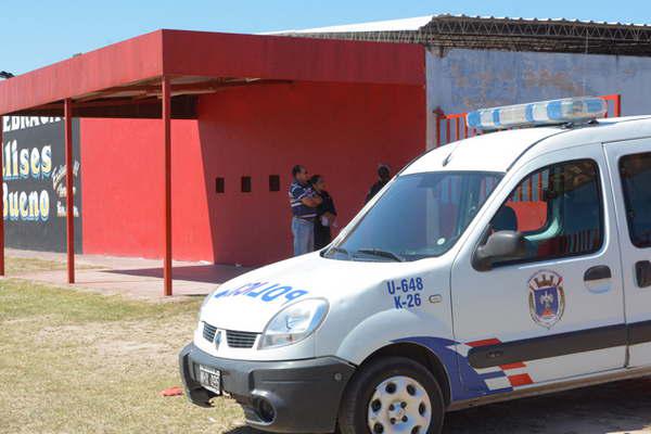 Dijo que iba a acercarla a la casa pero la llevoacute a un motel e intentoacute abusarla 