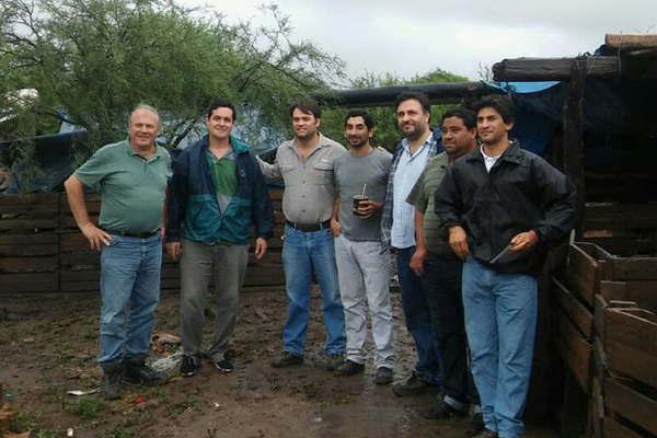 Varios teacutecnicos del Inta recorrieron proyectos en Choya y en Guasayaacuten