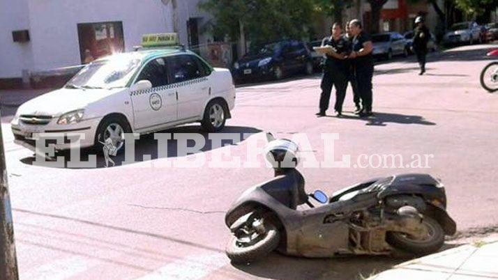 Fuerte choque en interseccioacuten de Avenida Roca y Mitre