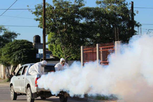 Efectuacutean trabajos de fumigacioacuten en los barrios de la zona sur de la ciudad