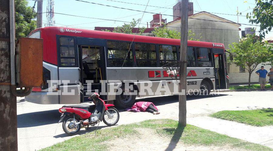 La mujer perdió la vida en el acto