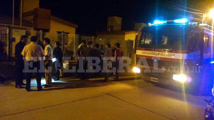 Cuatro niños y una mujer muertos en incendio de vivienda