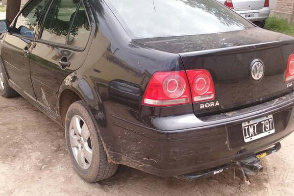 Incautan vehiacuteculo a bandentildeo por tener pedido de secuestro