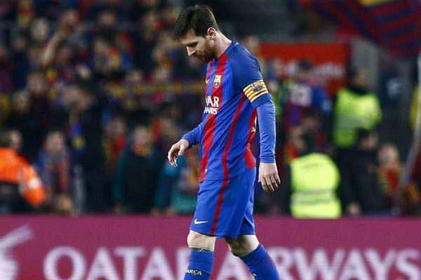 Un Lionel Messi diferente genera la atencioacuten en Espantildea