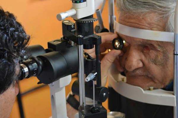 Glaucoma- advierten importancia de deteccioacuten temprana para detener su avan