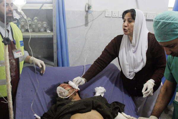Un atentado suicida contra un tribunal en el noroeste de Pakistaacuten provocoacute diez muertos y 28 heridos 