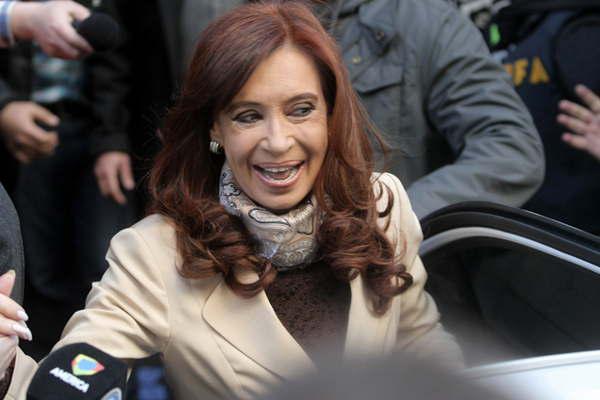 Cristina designoacute a los abogados que la defenderaacuten por la denuncia de Nisman