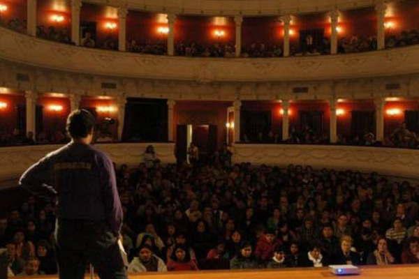 Santiago seraacute sede del  VI Foro de Teatristas que se realizaraacute en abril