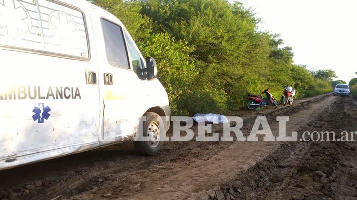 Llevaba su casco en el bauacutel de la moto derrapoacute y murioacute