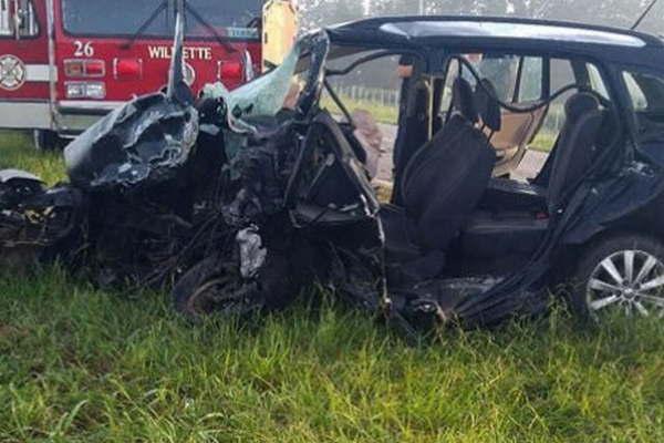 Un choque frontal entre dos autos en la ruta 178 causoacute seis muertes en Santa Fe