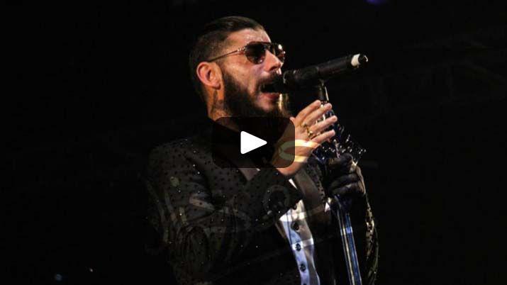 iexclTremendo Ulises Bueno detuvo su show por una pelea en el puacuteblico