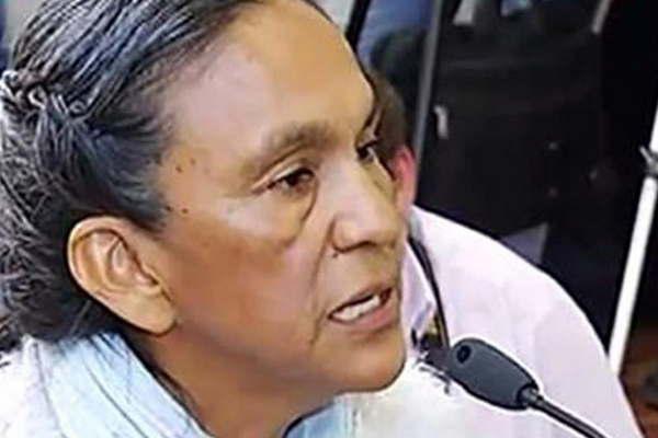 Milagro Sala intentoacute lastimarse con una tijera en la caacutercel