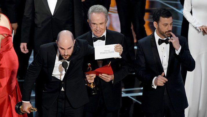 Tras Papeloacuten en los Oscar Moonlight ganoacute como mejor peliacutecula