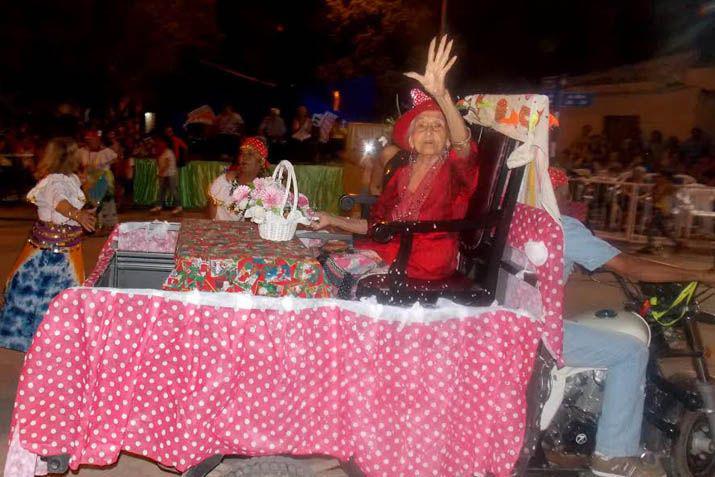 Una multitud despidió los tradicionales Corsos de la Familia organizados por la Municipalidad de Clodomira