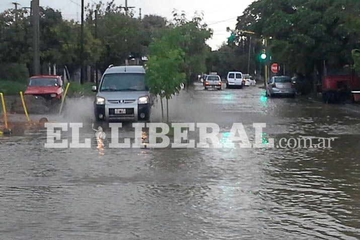 Tras la tormenta EL LIBERAL salió a recorrer las calles de la Madre de Ciudades