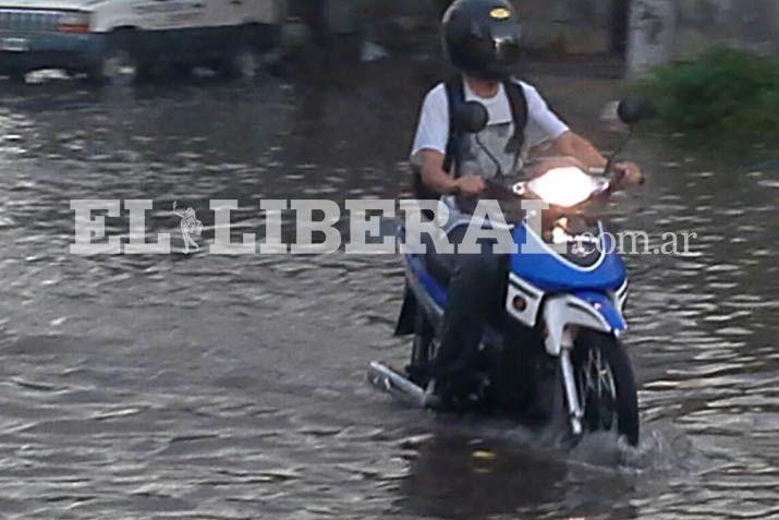 Tras la tormenta EL LIBERAL salió a recorrer las calles de la Madre de Ciudades