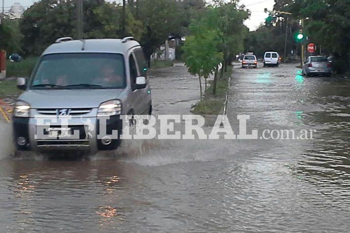 Tras la tormenta EL LIBERAL salió a recorrer las calles de la Madre de Ciudades