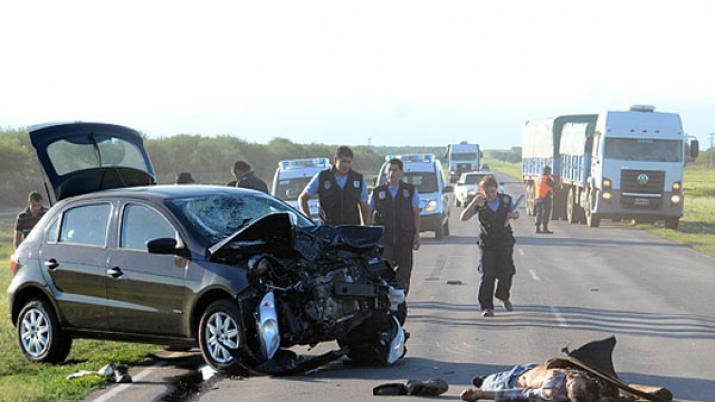 Treinta muertos en cinco diacuteas a causa de siniestros viales durante el fin de semana largo