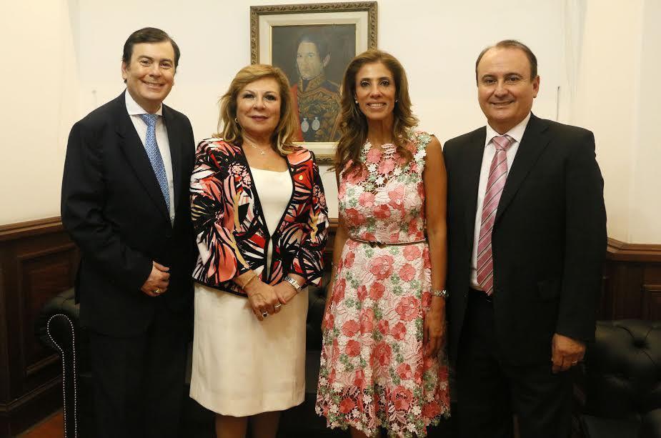 La gobernadora y el Senador Zamora estuvieron en el Congreso en la Asamblea Legislativa