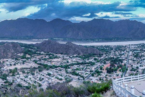 Catamarca- un fuerte temporal en Beleacuten dejoacute a varios pueblos incomunicados y sin agua potable