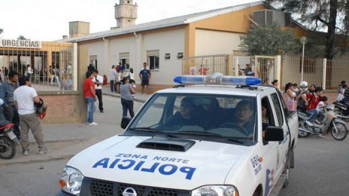 Nene gravemente herido tras meter el pie en la rueda de una moto