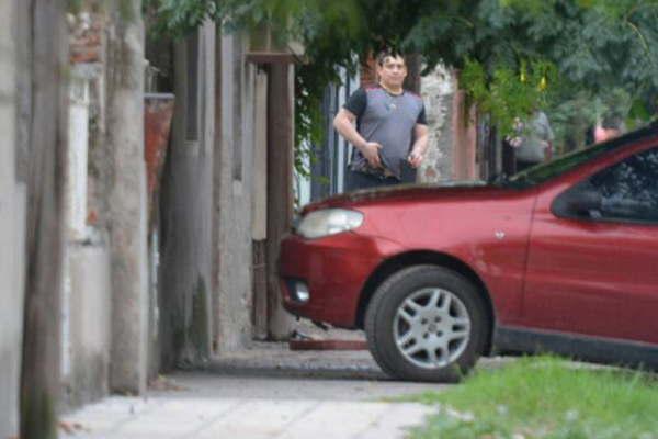 Se entregoacute el narco atrincherado que amenazaba con hacer explotar una granada