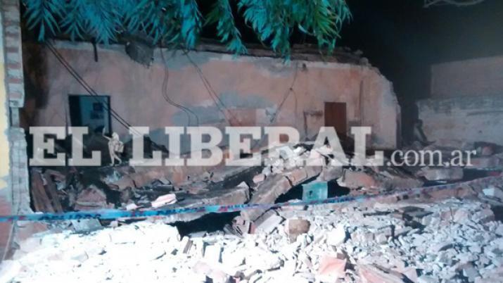 Pudo ser una tragedia- Un gigantesco hormiguero provocoacute el derrumbe de dos casas