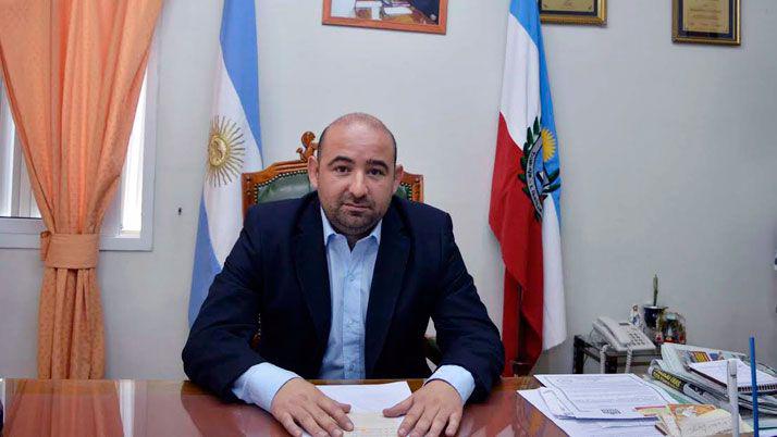 Mirolo aseguroacute que otorgaraacute un aumento salarial para los municipales bandentildeos