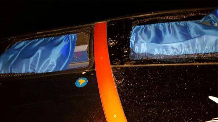 Añatuya- hinchas de Talleres destrozaron el colectivo de Estudiantes