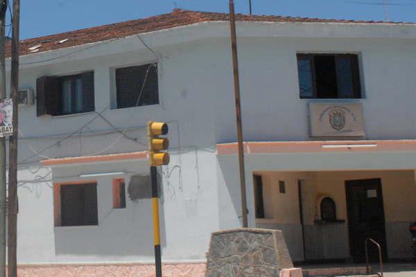 DT bandentildeo se trenzoacute a golpes con el padre de alumno por insultar a su esposa