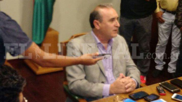 Friacuteas se adhirioacute al incremento salarial de municipales y otras mejoras