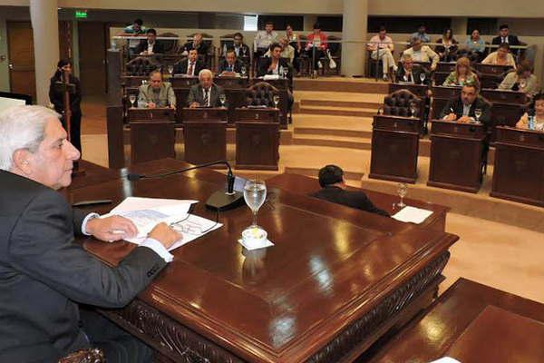 La Legislatura provincial adhirioacute al Diacutea Internacional de la Mujer