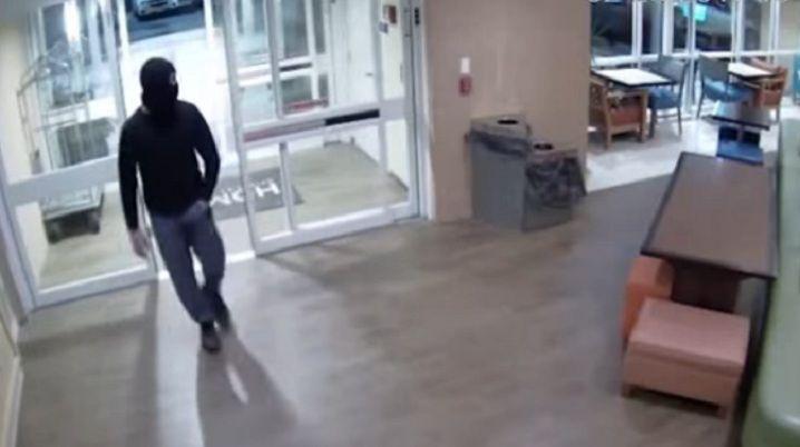 Video- brutal intento de violacioacuten en Estados Unidos