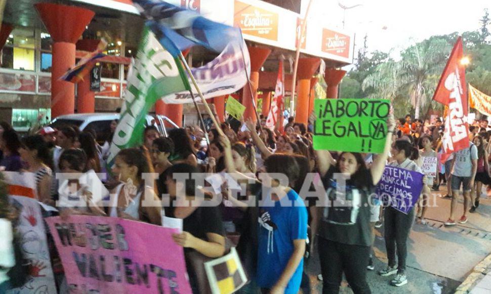 Miraacute las mejores fotos y videos de la marcha por el Diacutea Internacional de la Mujer
