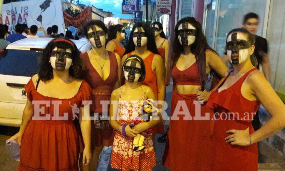 Miraacute las mejores fotos y videos de la marcha por el Diacutea Internacional de la Mujer