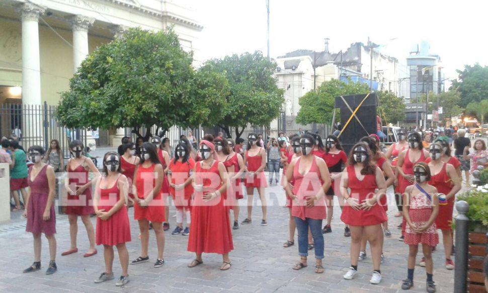 Miraacute las mejores fotos y videos de la marcha por el Diacutea Internacional de la Mujer