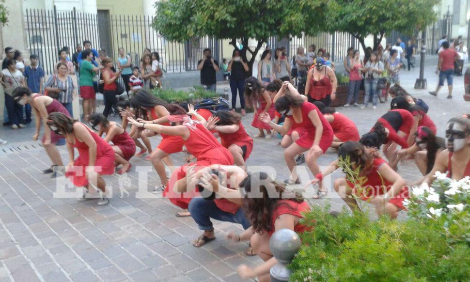 Miraacute las mejores fotos y videos de la marcha por el Diacutea Internacional de la Mujer