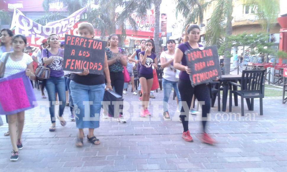 Miraacute las mejores fotos y videos de la marcha por el Diacutea Internacional de la Mujer