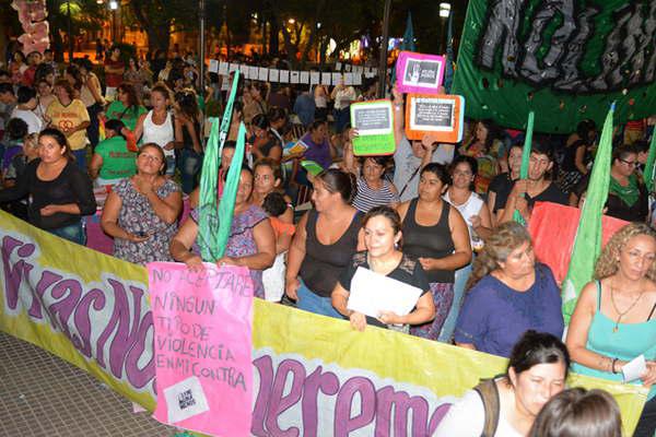 El Paro de Mujeres movilizoacute a una multitud 