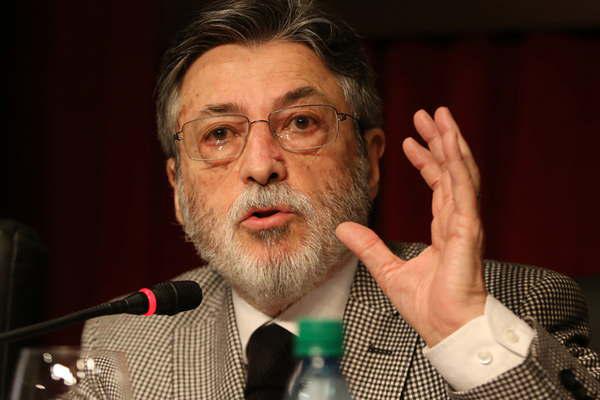 La Afip generalizaraacute la obligacioacuten de aceptar pagos con deacutebito