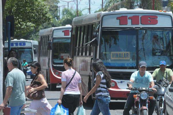Ratifican que sigue en vigencia el boleto estudiantil primario gratuito