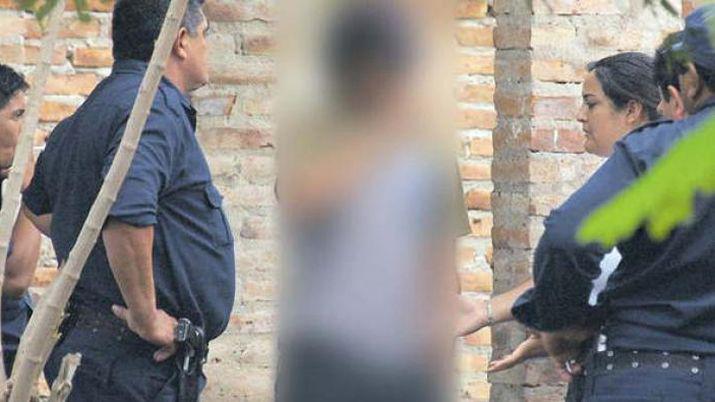 Ingresaron a su casa a robarle y le hicieron un ritual umbanda en el living