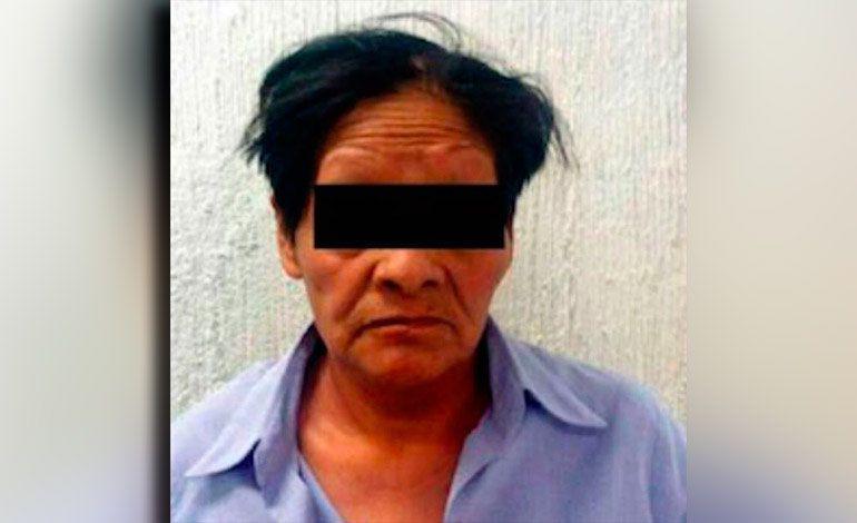 Una abuela fue detenida por encadenar a su nieta y golpearla con un tubo