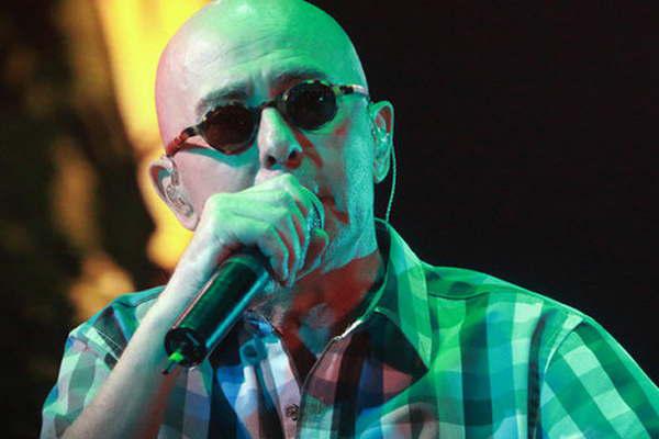 El Indio Solari intentaraacute superar su propio reacutecord durante su vuelta a los escenarios en Olavarriacutea