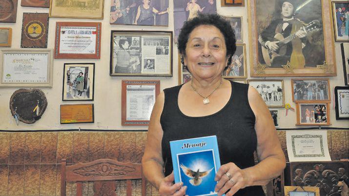 Poesiacutea con alma de chacarera